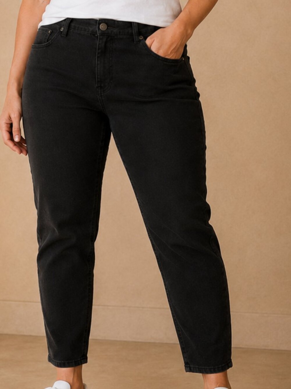 Chico's Size 2r Cropped Pants Black So Slimming Jeans Cotton XL